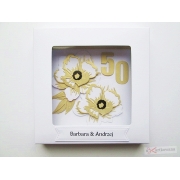 Biało-złota kartka na rocznicę ślubu w pudełku