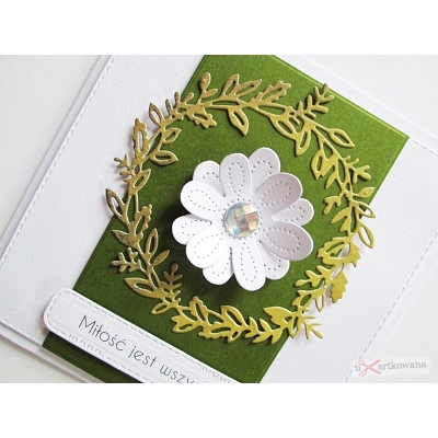 Biało-zielona kartka ślubna z kwiatkiem